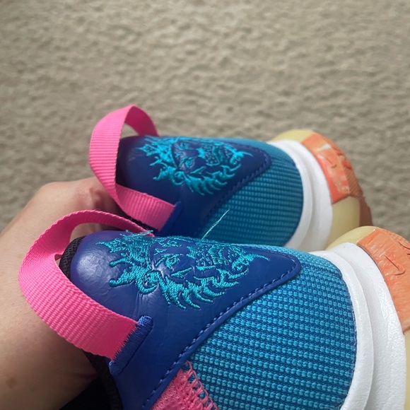 Like New Nike LeBron Witness 7 Basketball Shoes - Picture 4 of 7